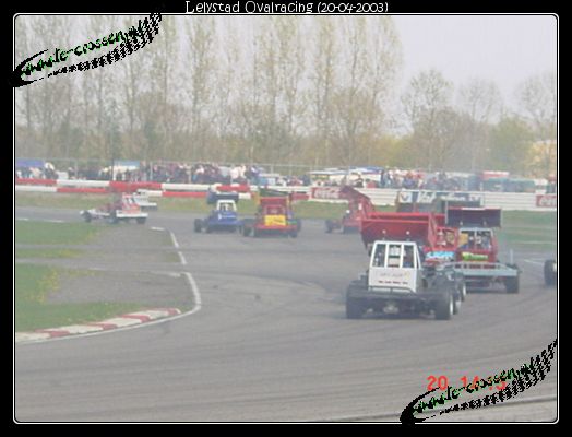 524x400 pixels (39K)