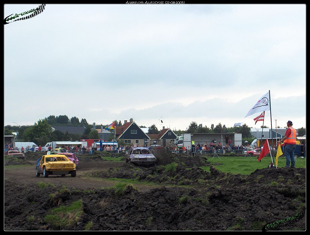 1010x768 pixels (135K)