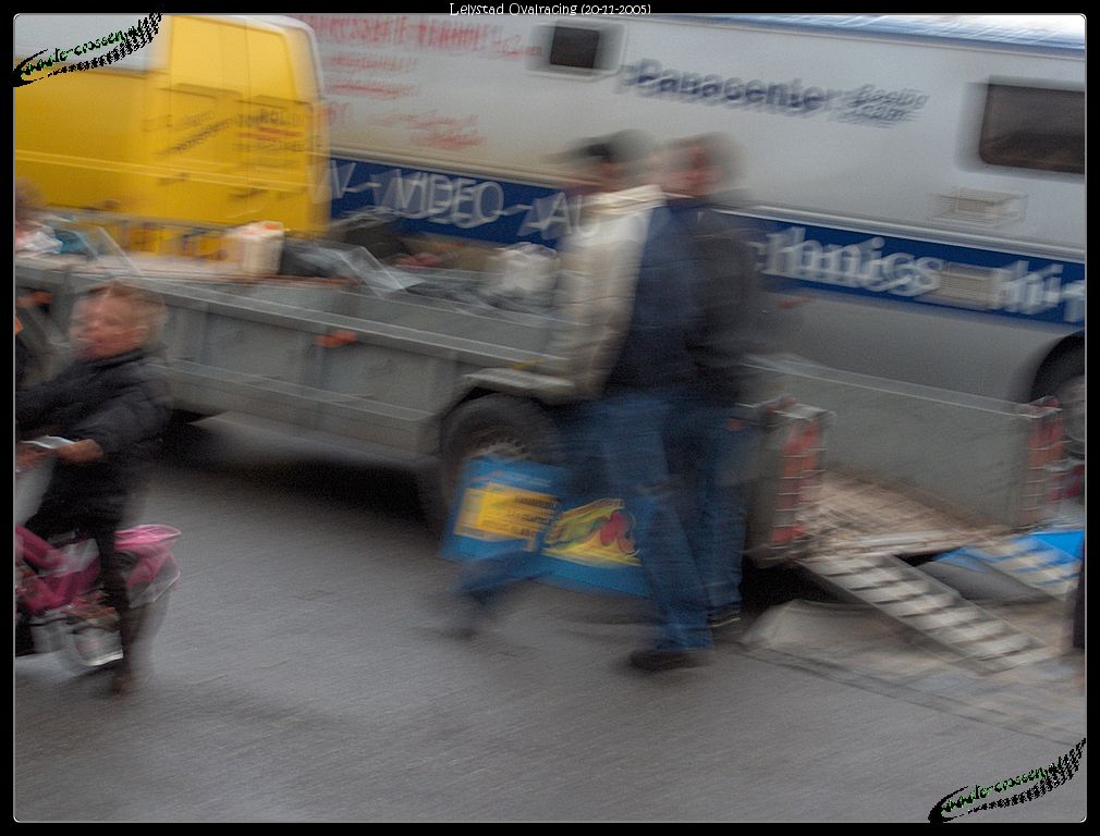 1010x768 pixels (119K)