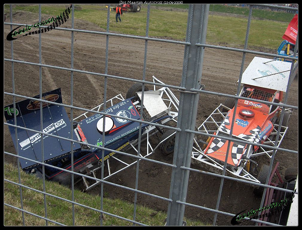 1010x768 pixels (234K)