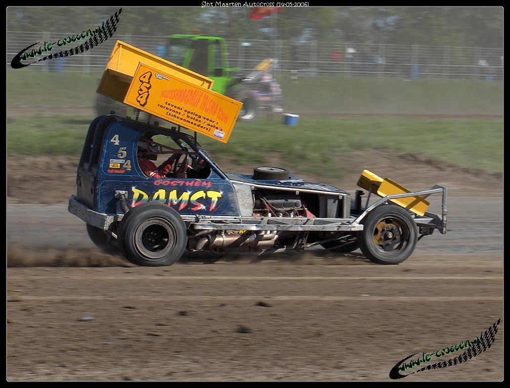 1008x768 pixels (147K)