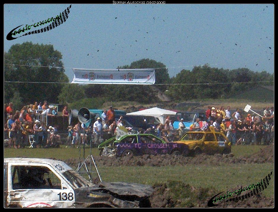 939x716 pixels (164K)