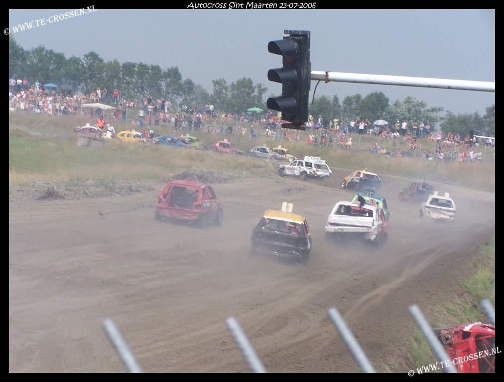 1012x768 pixels (195K)