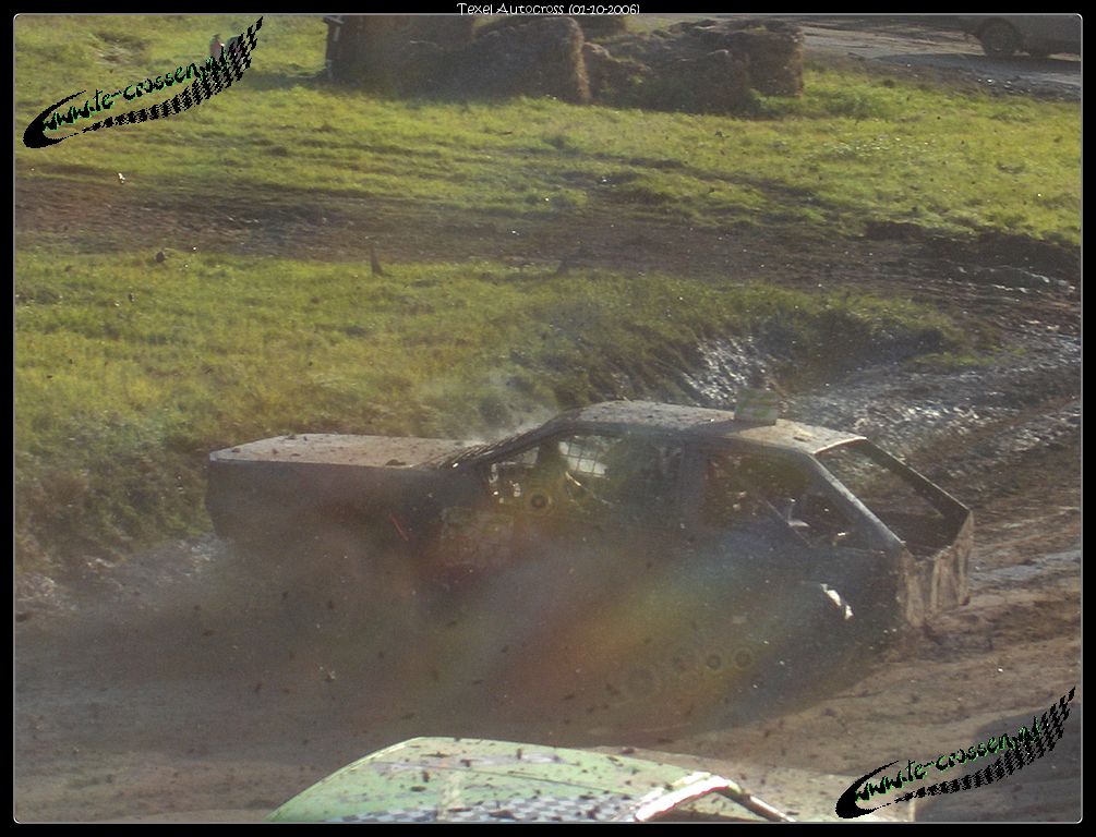 1005x768 pixels (140K)