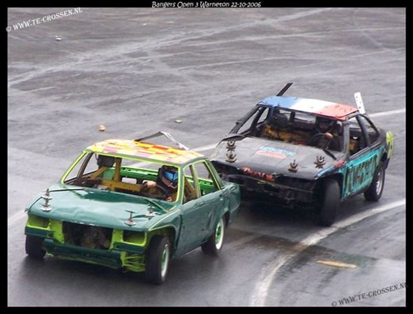 592x450 pixels (47K)