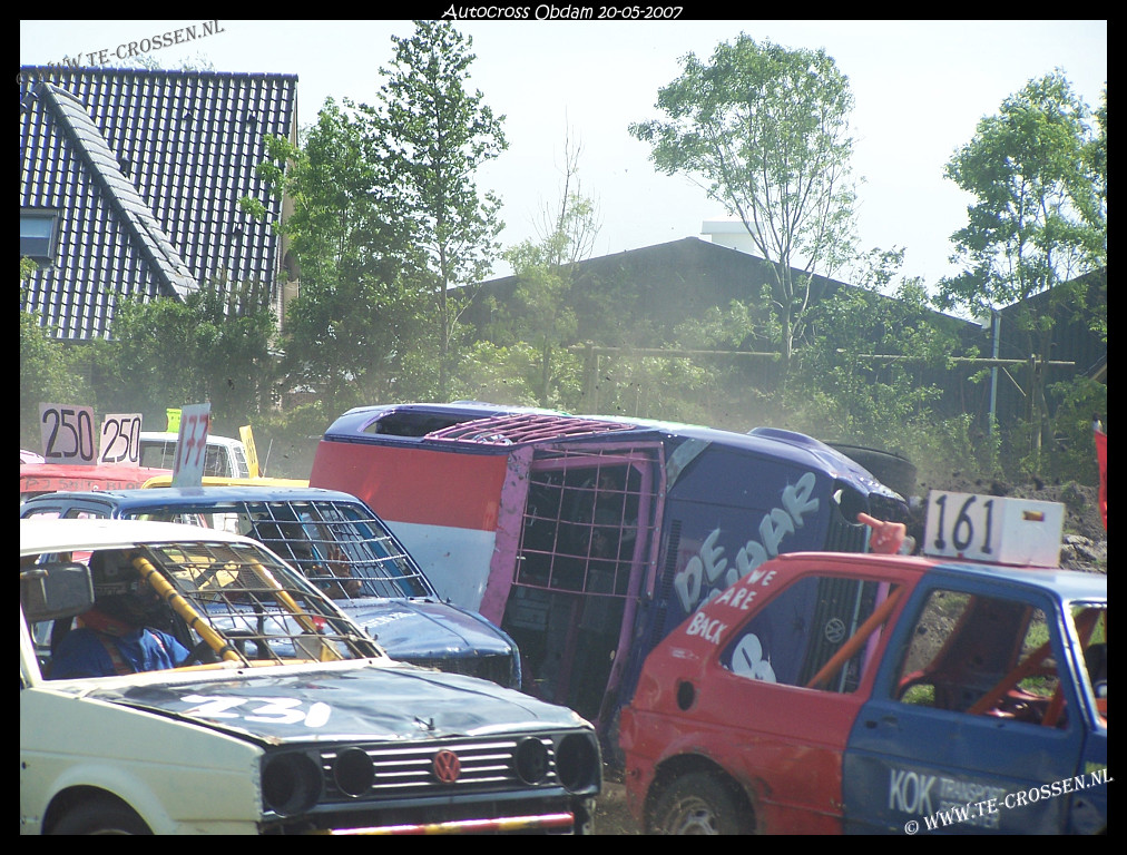 1012x768 pixels (326K)