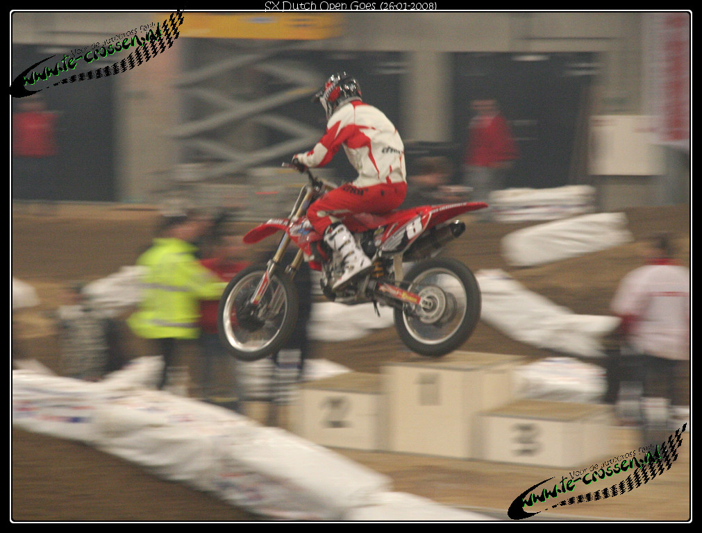 1011x768 pixels (225K)