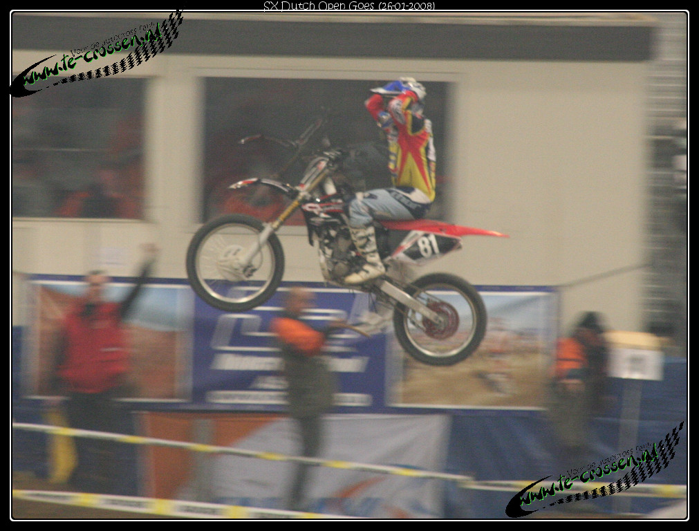 1011x768 pixels (225K)