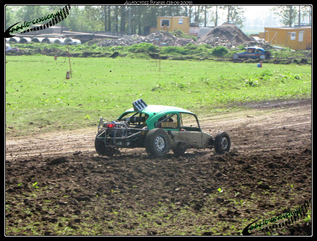 1011x768 pixels (381K)