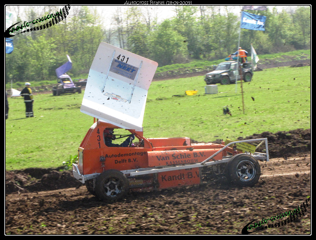 1012x768 pixels (336K)