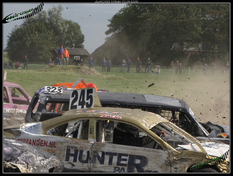 792x600 pixels (175K)