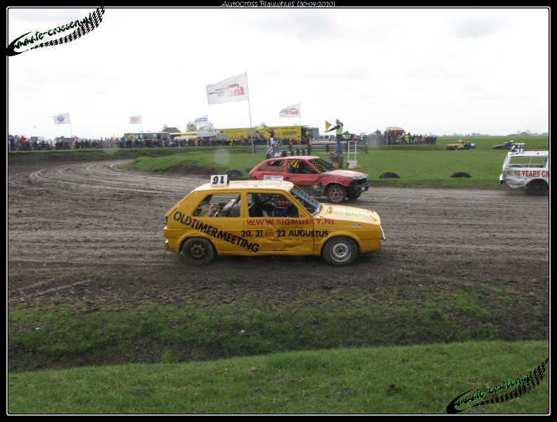 792x600 pixels (155K)