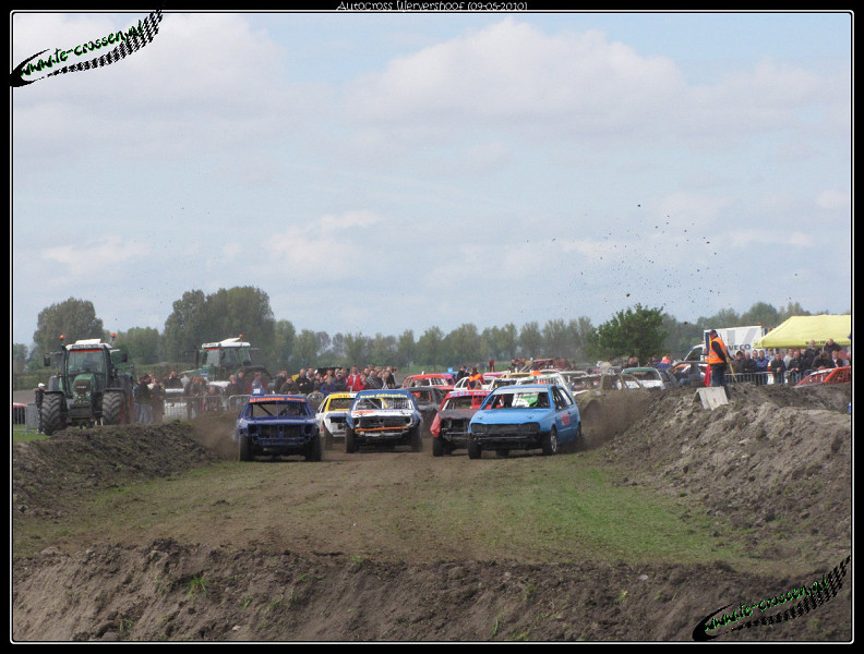 792x600 pixels (145K)