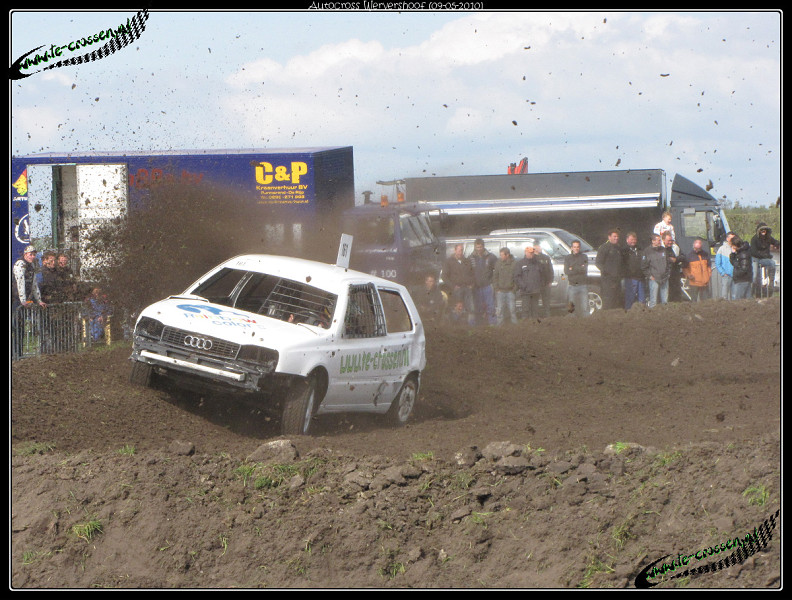 792x600 pixels (175K)