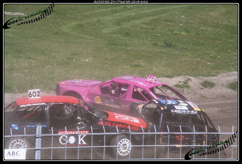 800x542 pixels (146K)