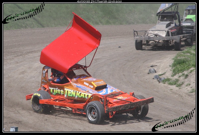 800x542 pixels (138K)