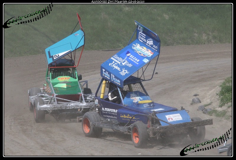 800x542 pixels (123K)