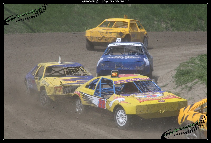 800x542 pixels (130K)