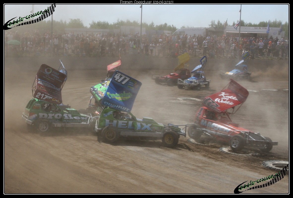 1182x800 pixels (195K)