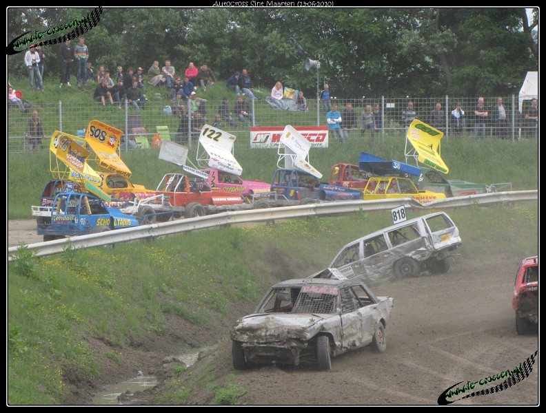 792x600 pixels (201K)