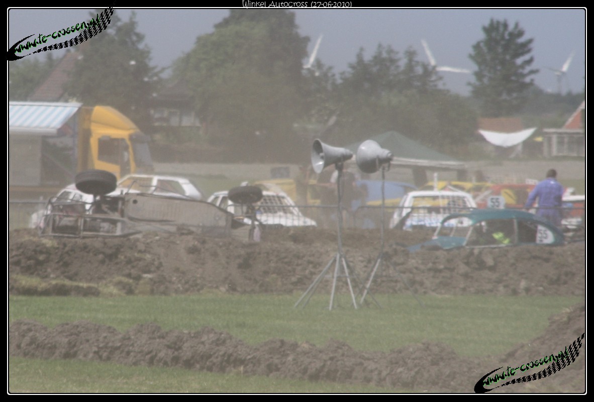 1182x800 pixels (165K)
