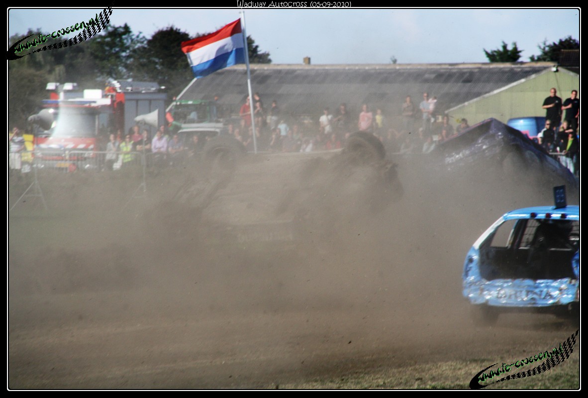 1182x800 pixels (175K)