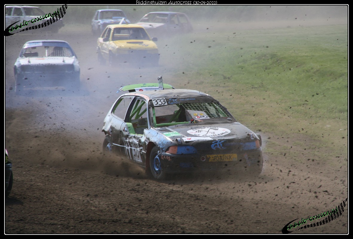 1182x800 pixels (220K)