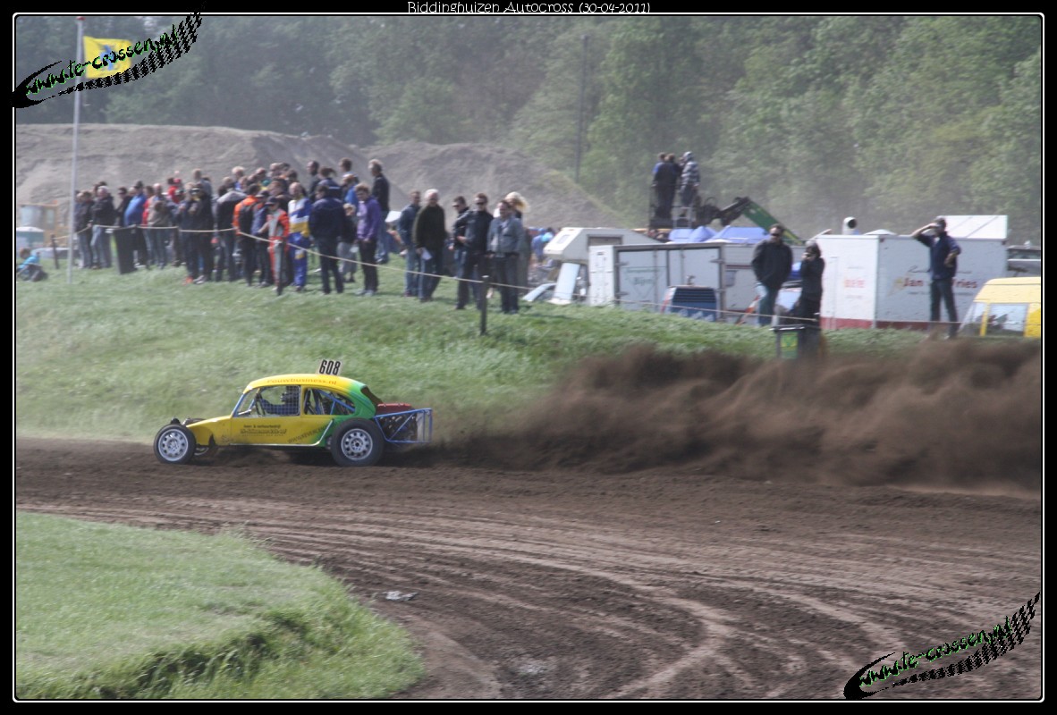 1182x800 pixels (235K)
