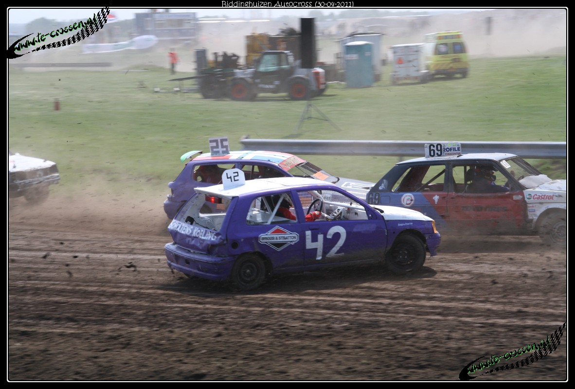 1182x800 pixels (225K)