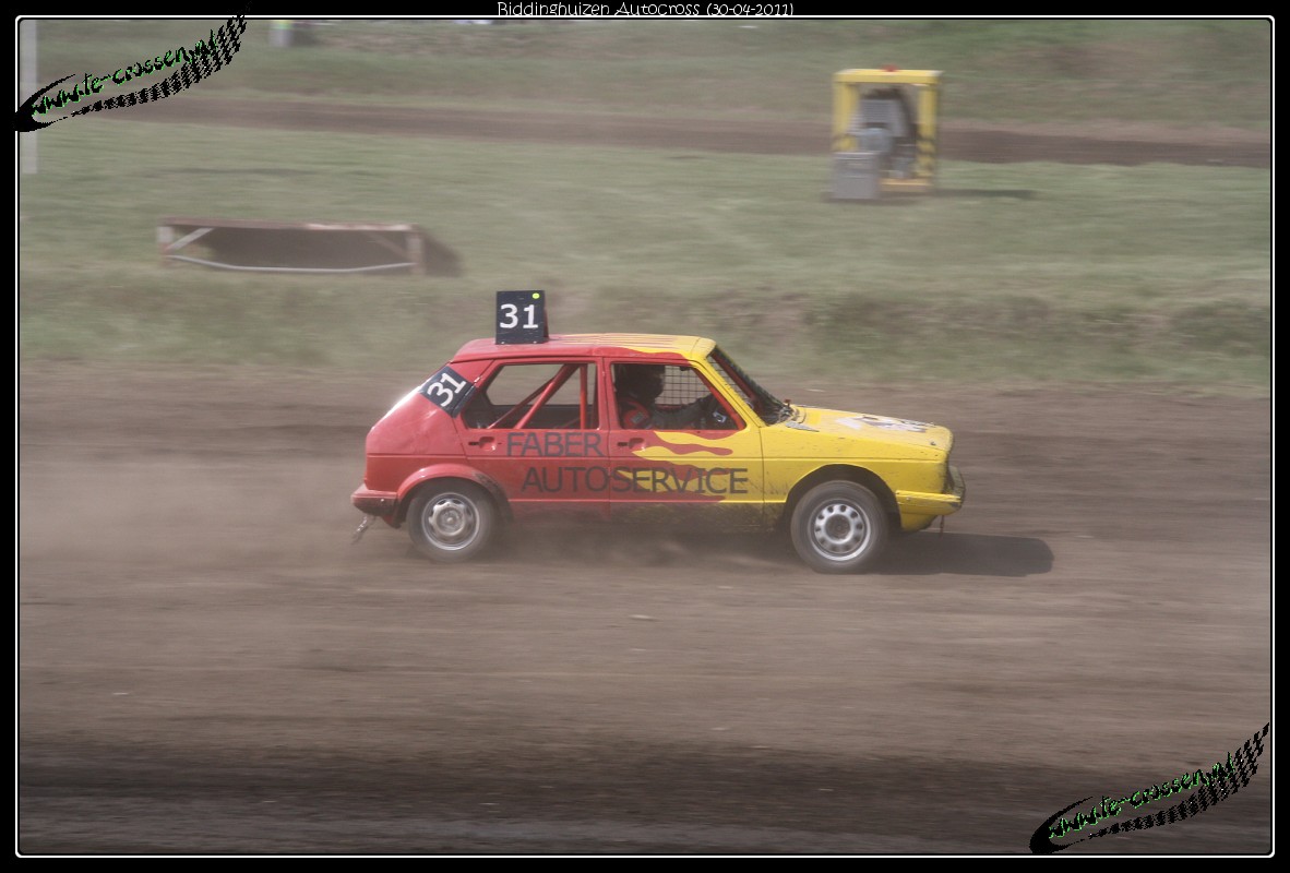 1182x800 pixels (170K)