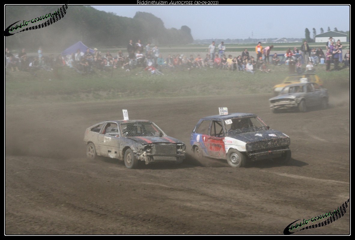 1182x800 pixels (175K)