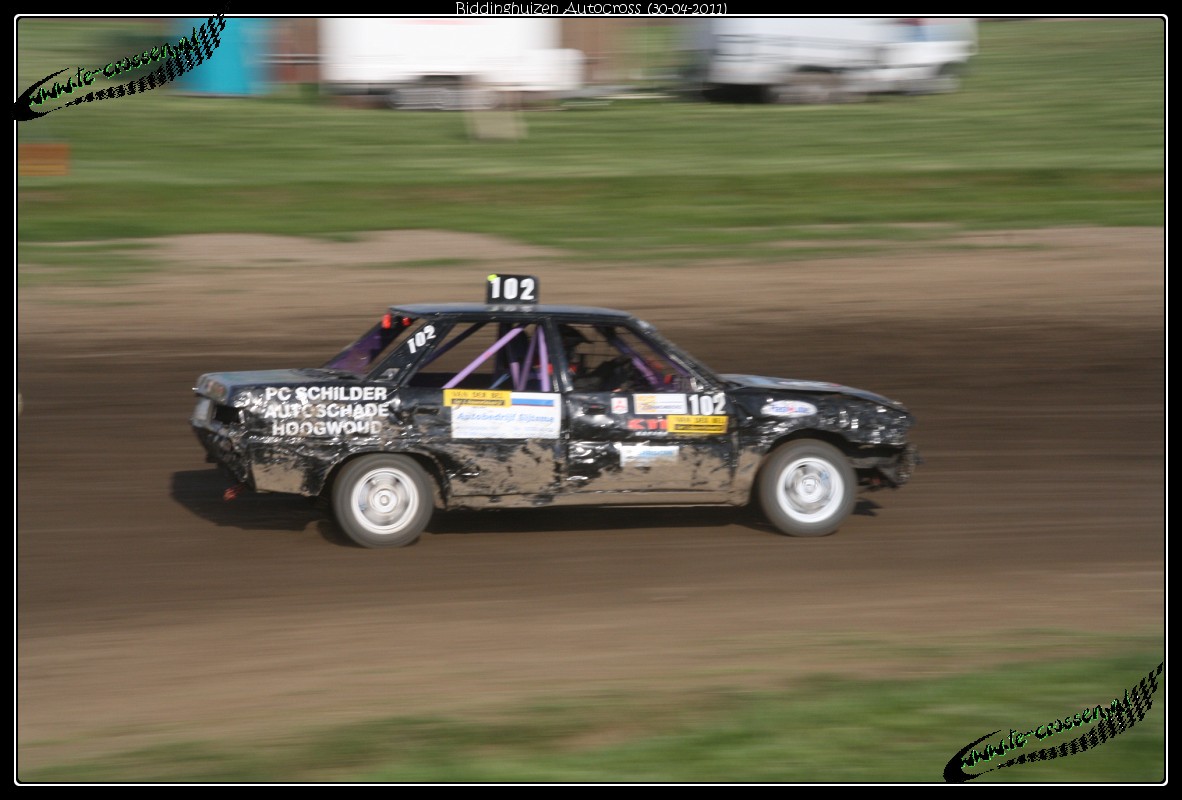 1182x800 pixels (175K)
