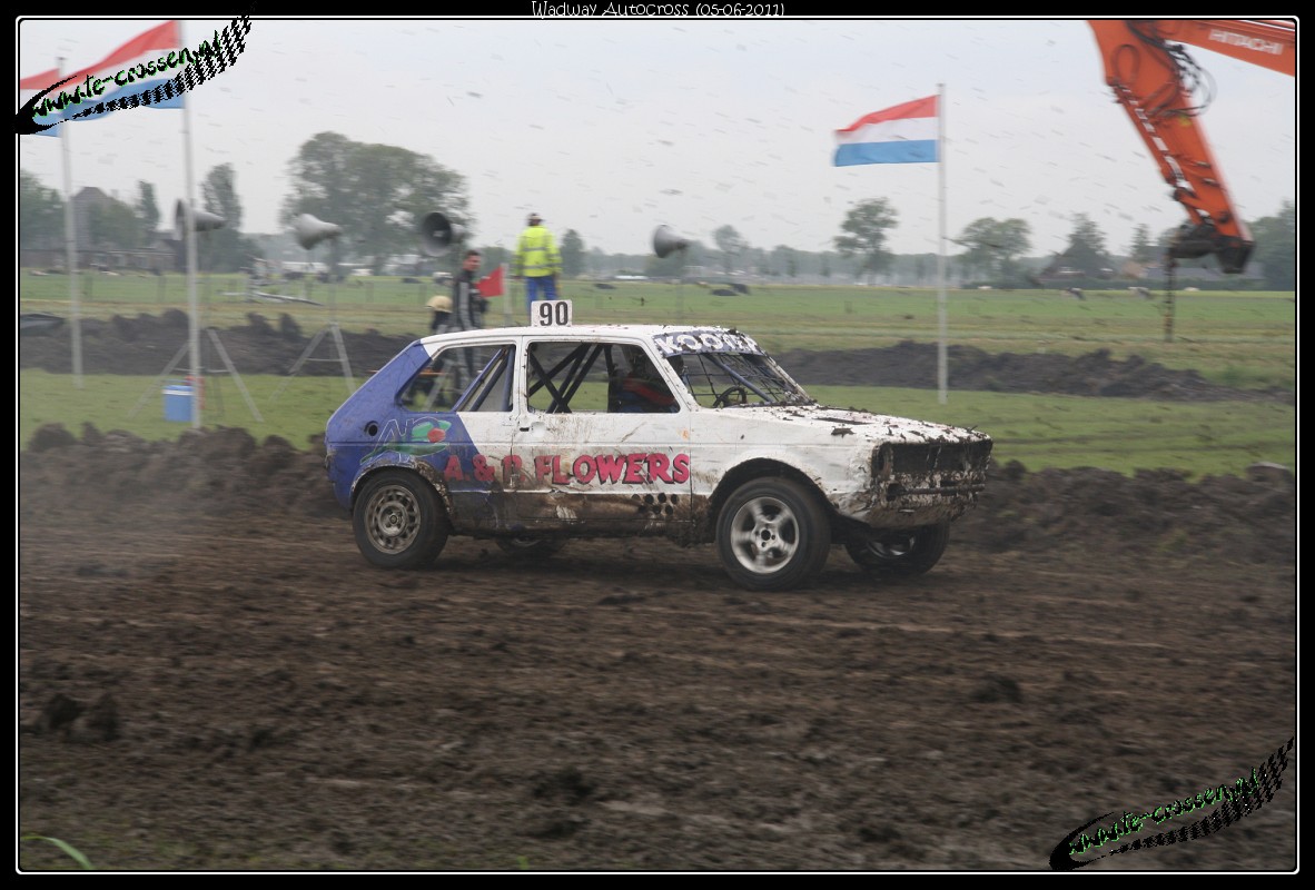 1182x800 pixels (215K)