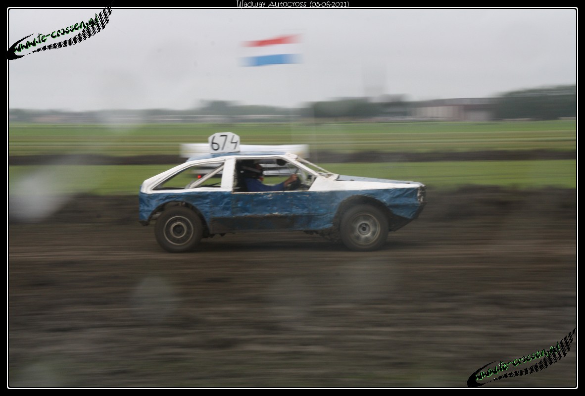 1182x800 pixels (147K)
