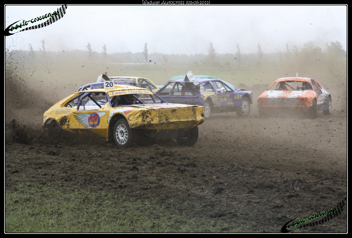 1182x800 pixels (255K)