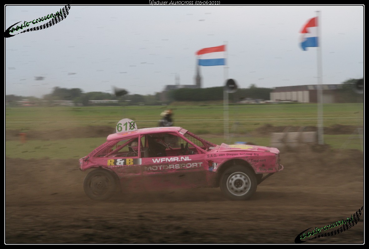 1182x800 pixels (150K)