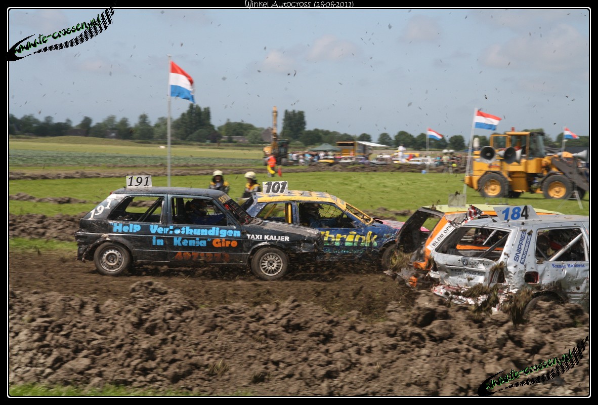 1182x800 pixels (275K)