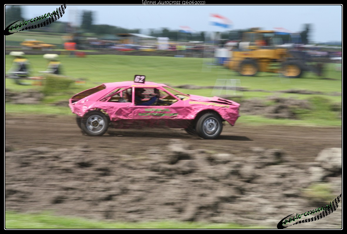 1182x800 pixels (215K)