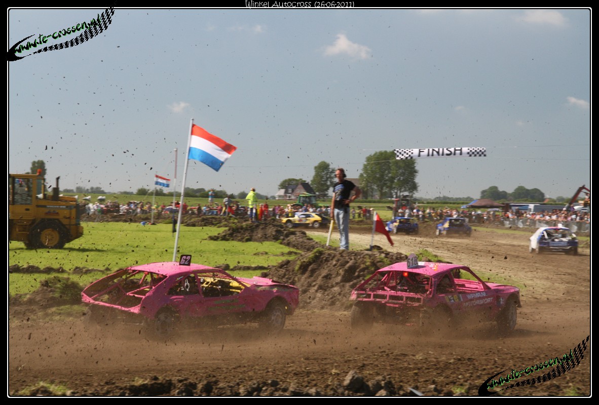 1182x800 pixels (226K)