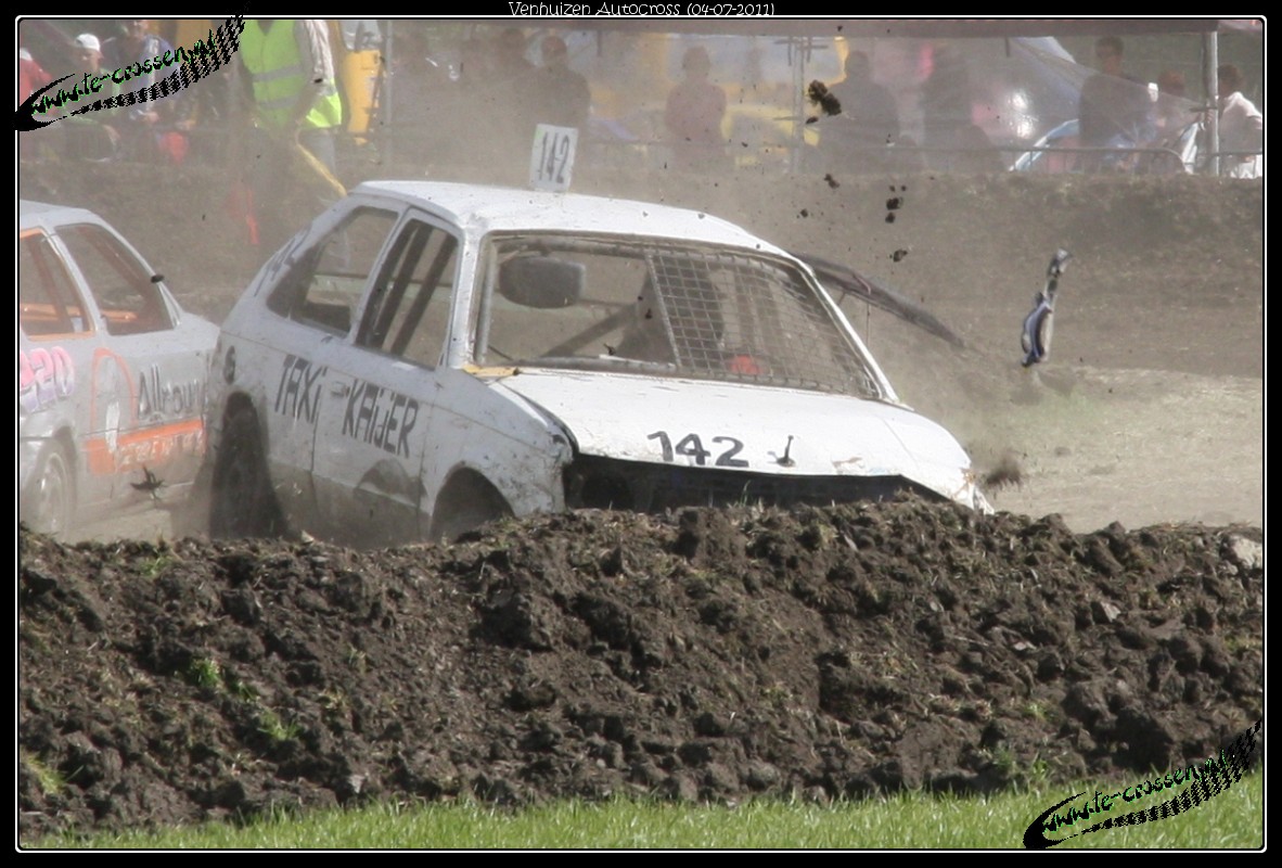 1182x800 pixels (245K)