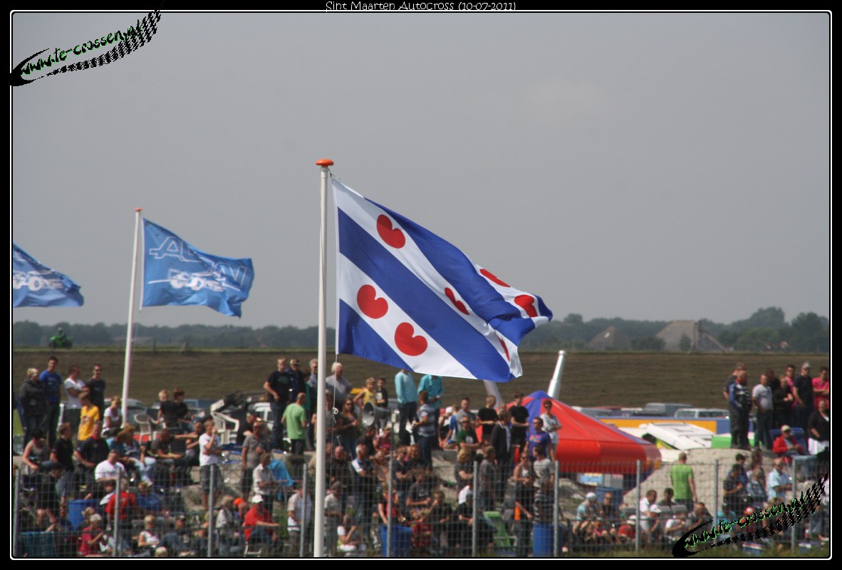 1182x800 pixels (187K)