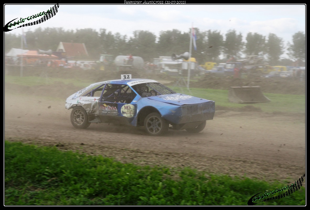 1182x800 pixels (196K)