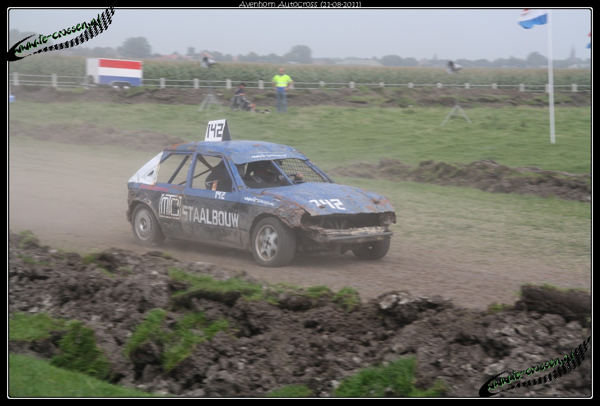 1182x800 pixels (205K)