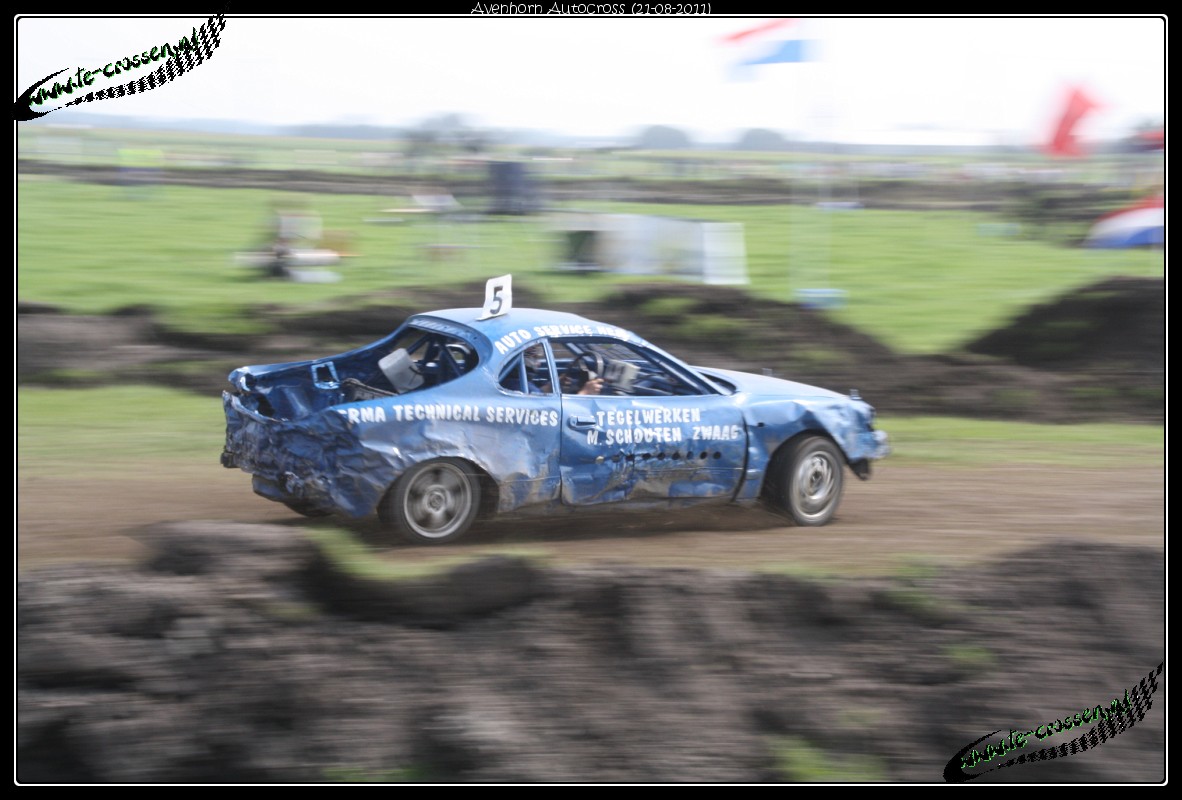 1182x800 pixels (185K)