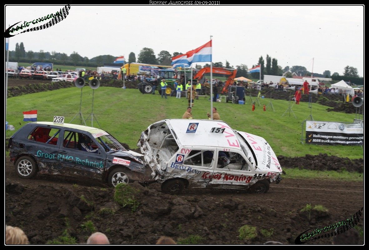 1182x800 pixels (255K)