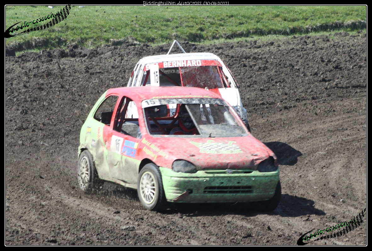 1182x800 pixels (1.332K)