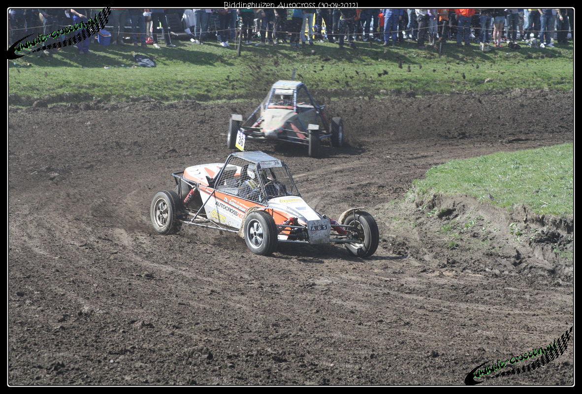 1182x800 pixels (1.570K)