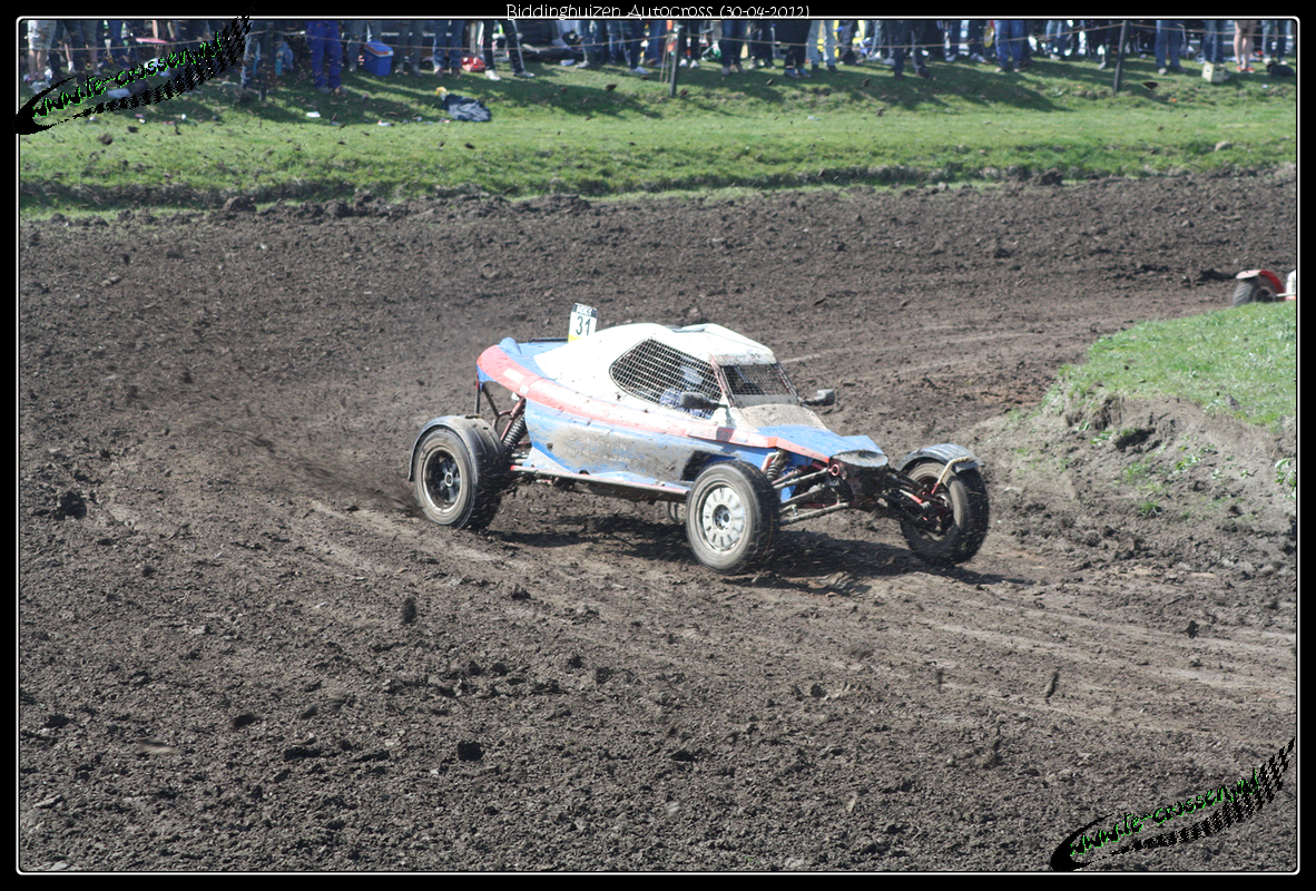 1182x800 pixels (1.645K)