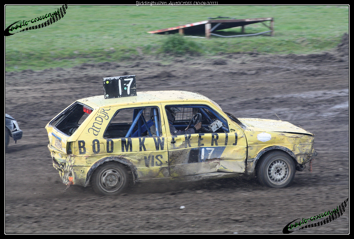 1182x800 pixels (1.351K)