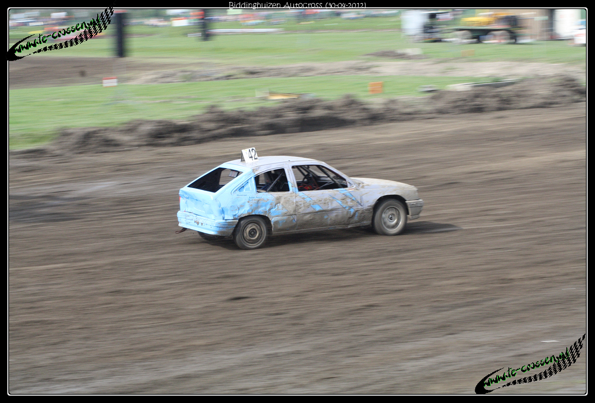 1182x800 pixels (1.240K)